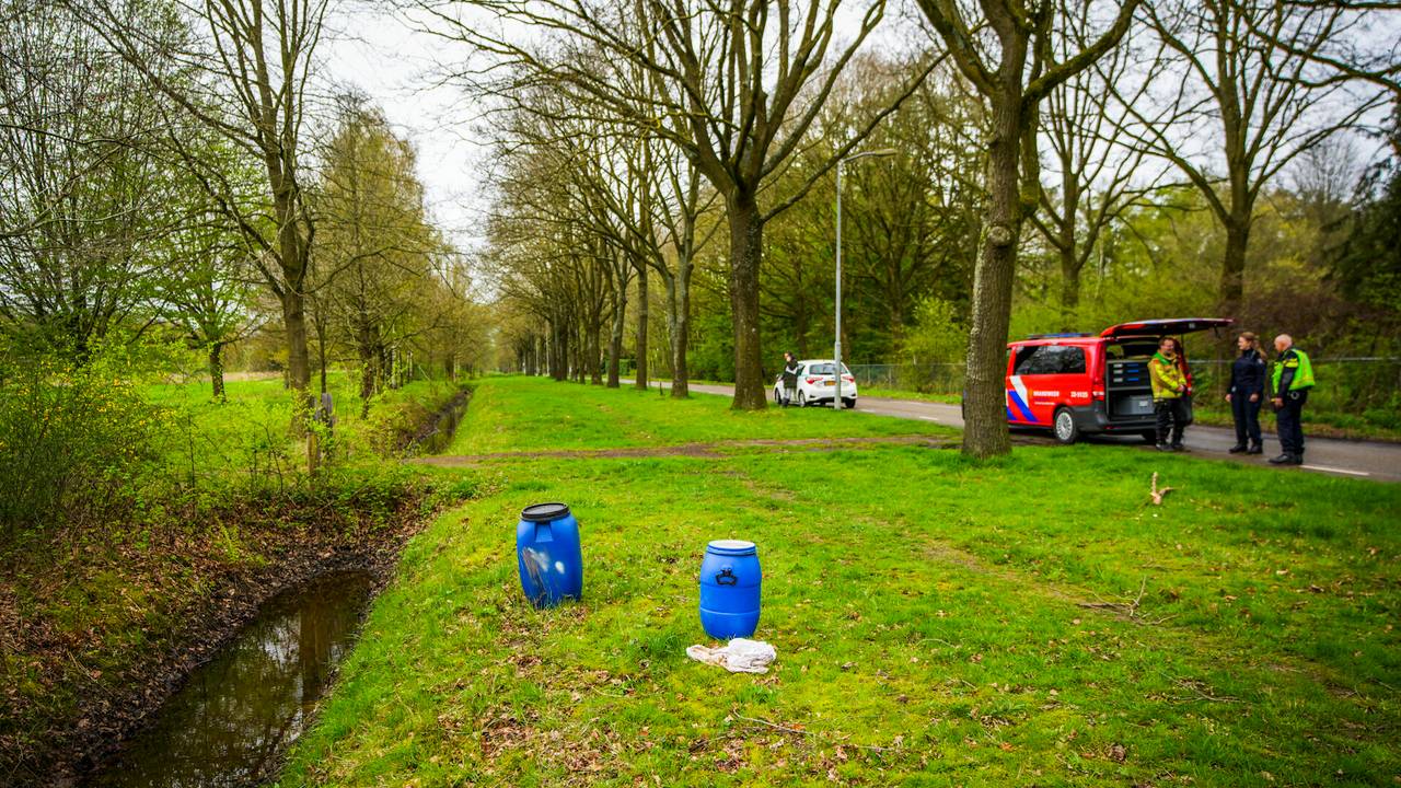 De politie houdt een oogje in het zeil (foto: SQ Vision).