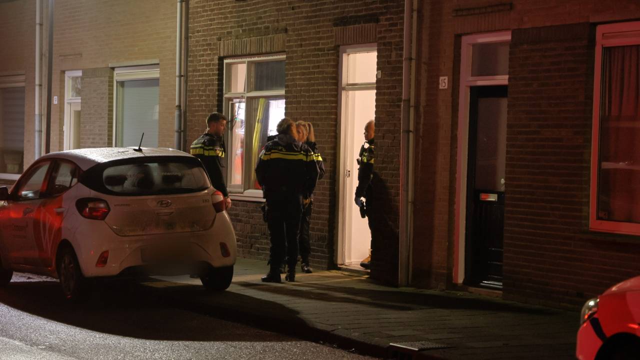 Politie doet onderzoek (foto: Persbureau SK-Media/SQ Vision).