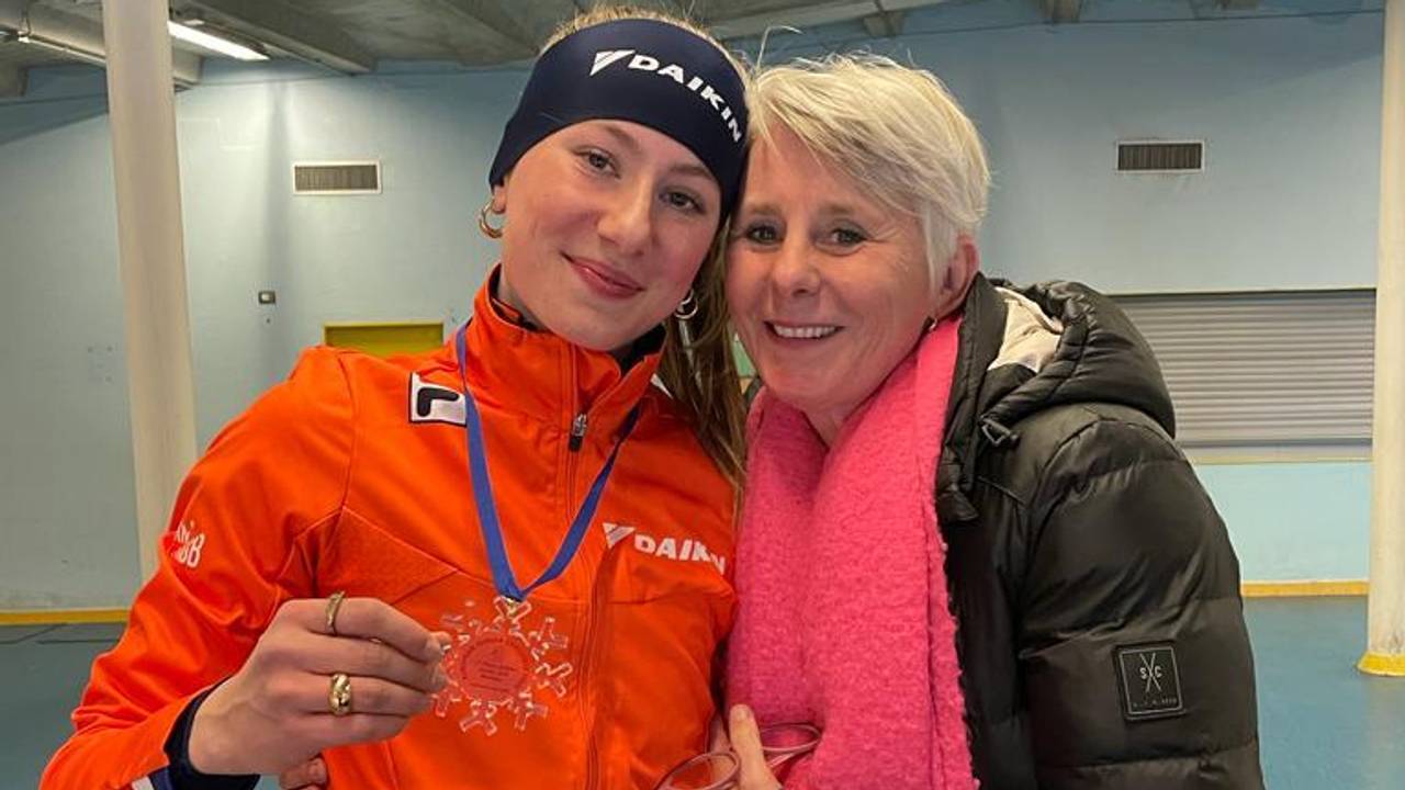 Zoë Florence Deltrap en haar moeder Priscilla.