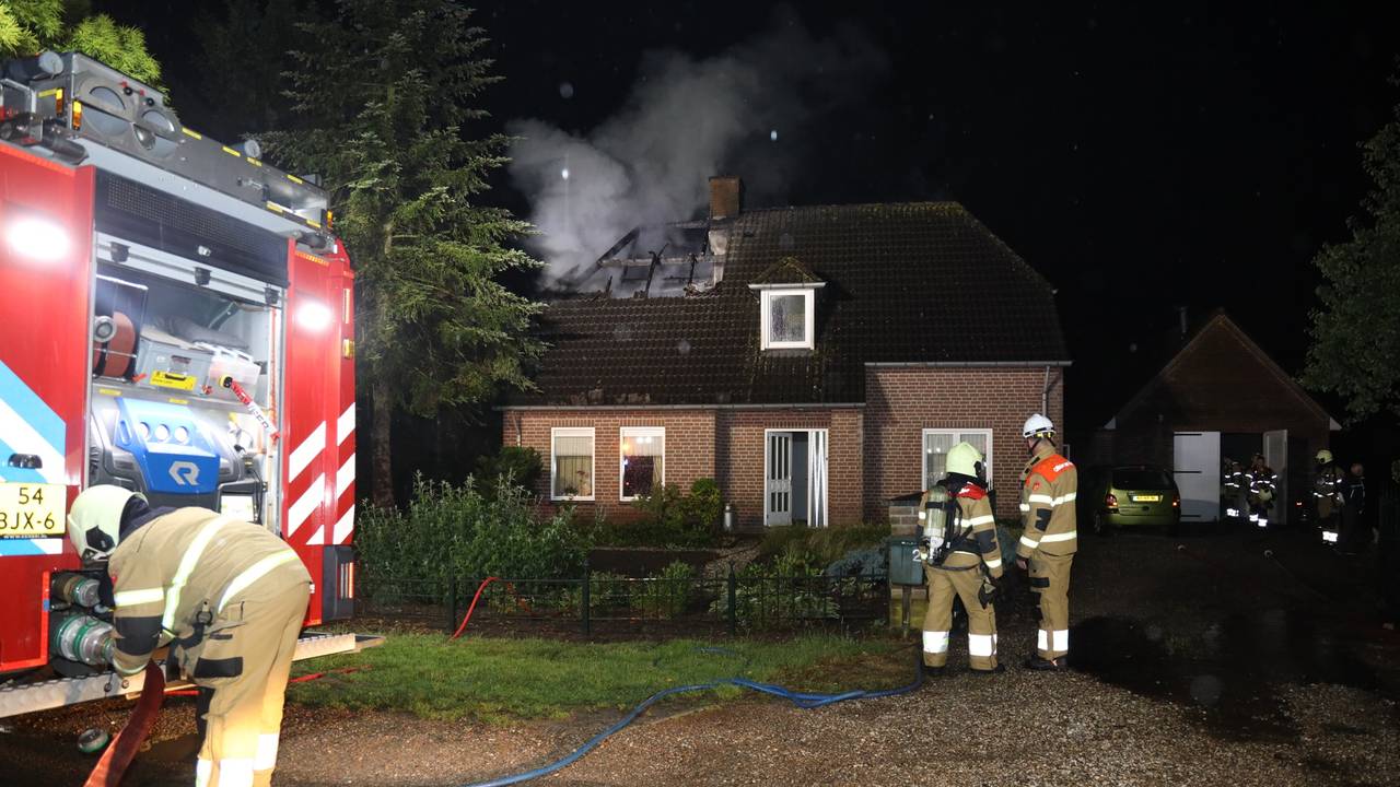 blikseminslag-brengt-huis-forse-schade-toe-echtpaar-naar-ziekenhuis