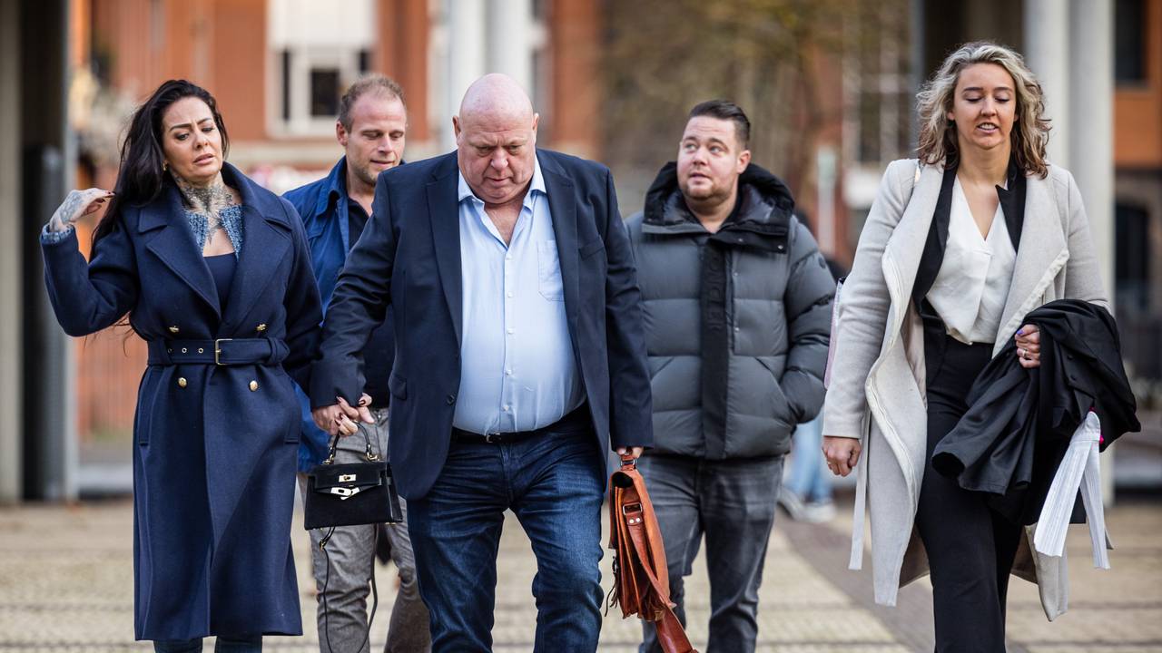 Peter Gillis komt donderdag aan bij de rechtbank in Den Bosch (foto: ANP / Rob Engelaar).