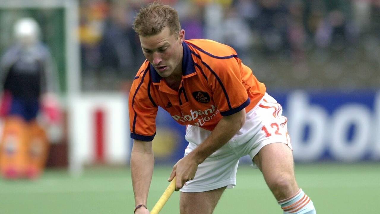 Jeroen Delmee in 2000 actief voor Oranje tegen Australië