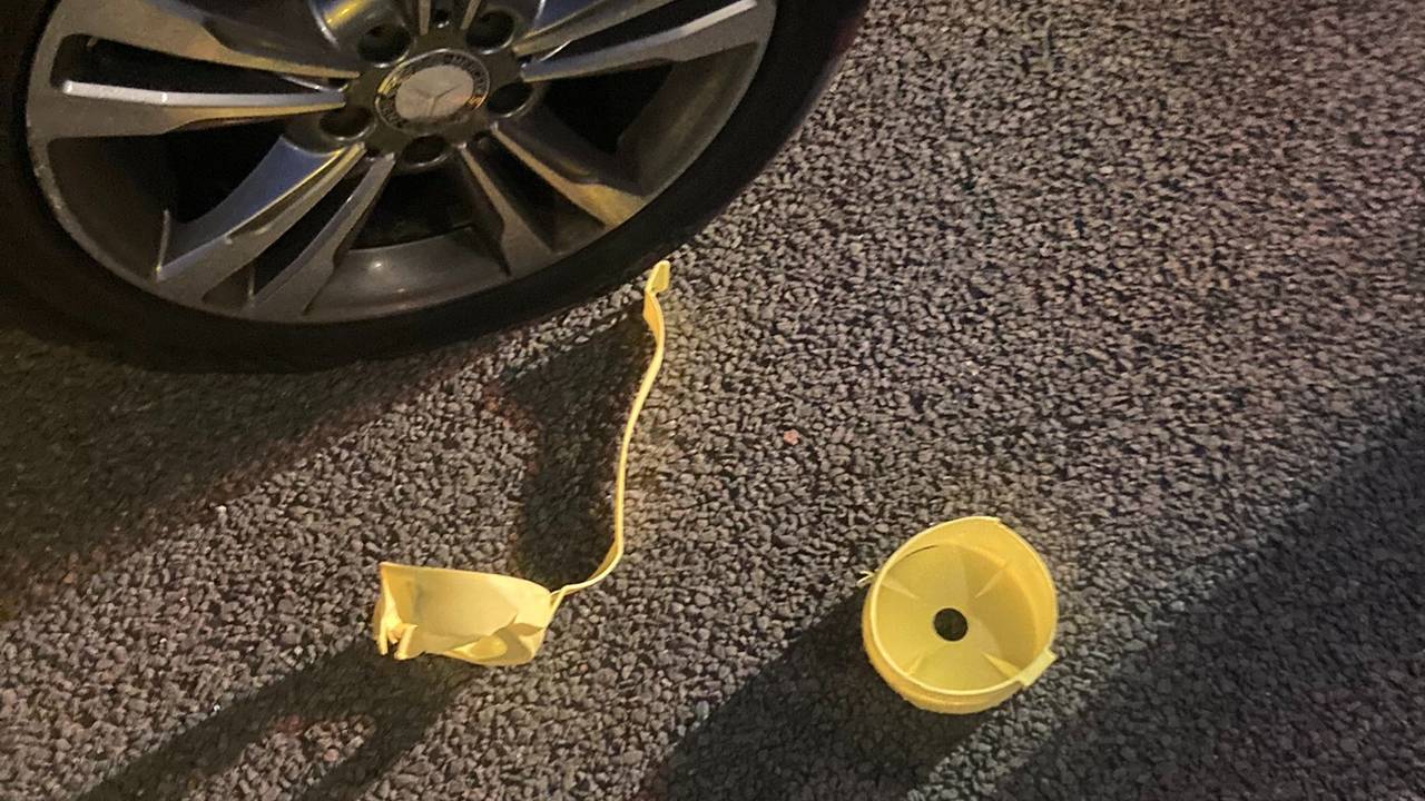 cilinder bezorgt taxi lekke banden • aanrijding: man overleden.