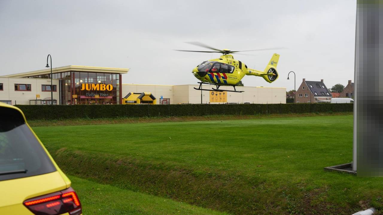 Jong kind zwaargewond bij ongeluk met auto op bedrijventerrein in Veen