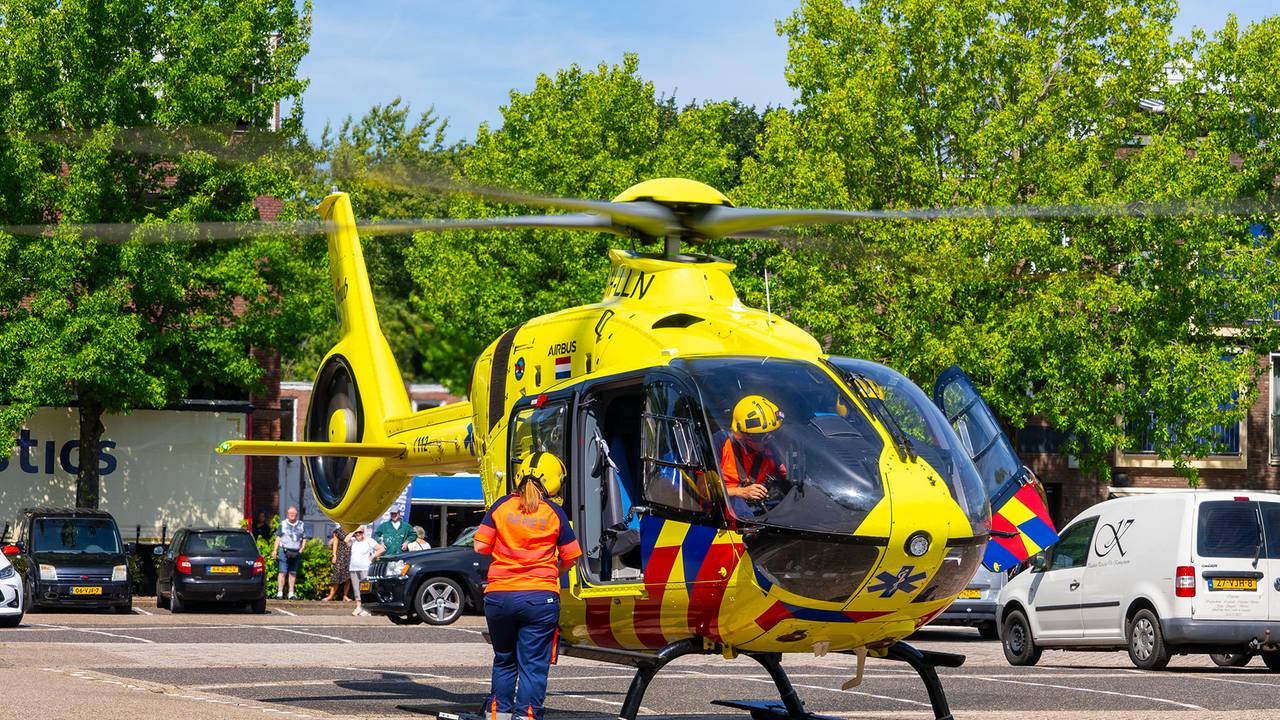 Ook een traumahelikopter werd ingeschakeld (foto: Gabor Heeres/SQ Vision).
