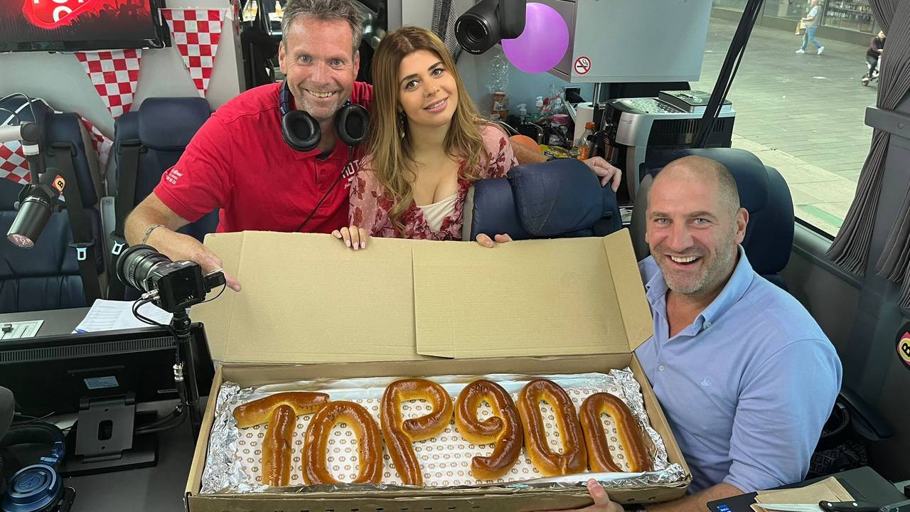 Top 900 worstenbrood gemaakt door bakkerij Houben.