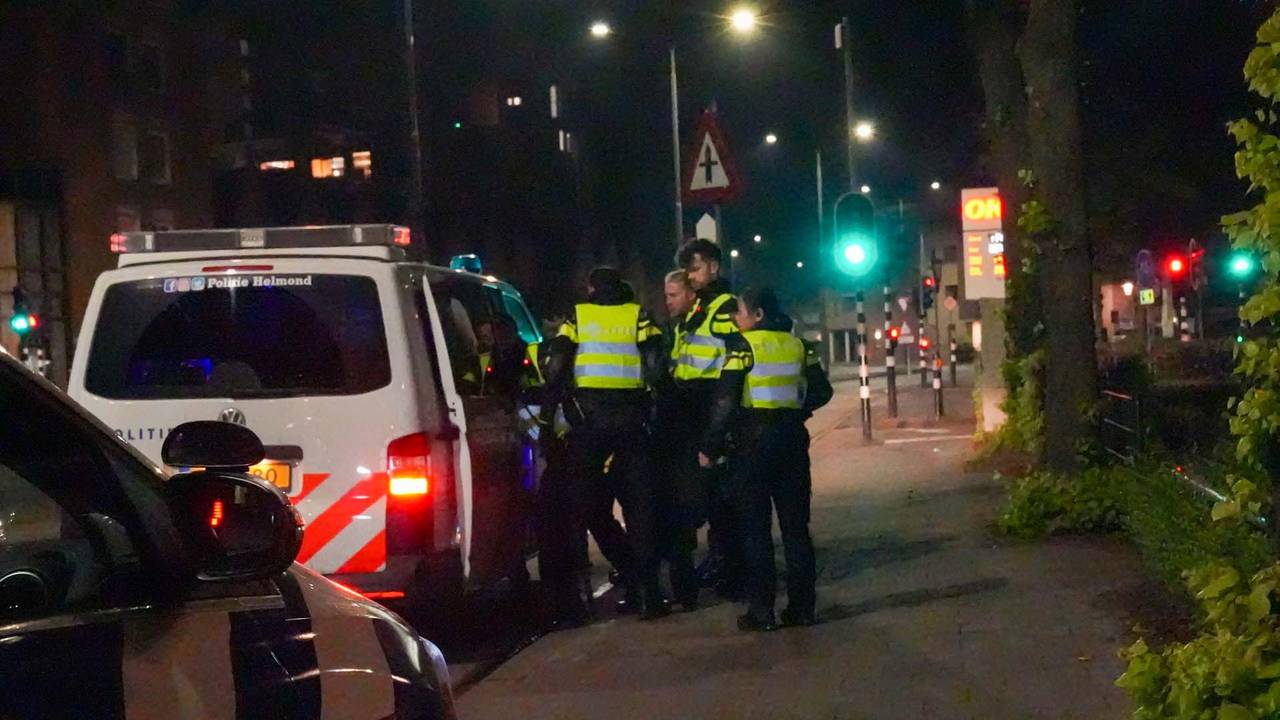 De man en vrouw zijn naar een politiebureau gebracht (foto: Harrie Grijseels/SQ Vision).