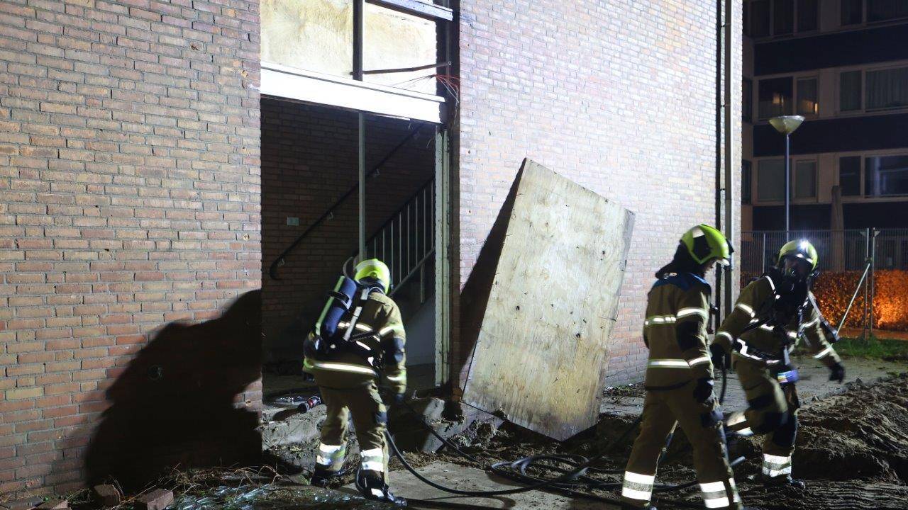 Op diverse plekken was brand gesticht (foto: Bart Meesters/Meesters Multi Media/SQ Vision).