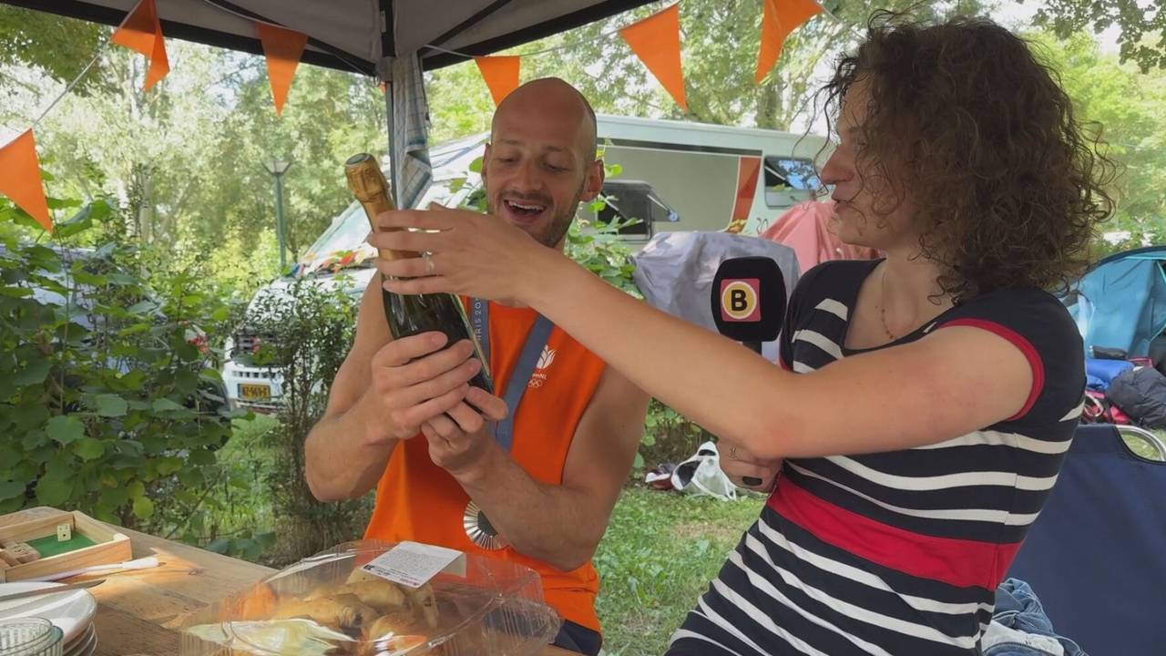 Een olympisch medaillewinnaar onthaal je natuurlijk niet zonder champagne en wat croissantjes bij het ontbijt.
