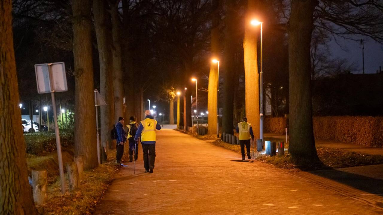 Er werd op het landgoed gezocht (foto: Dave Hendriks/SQ Vision).