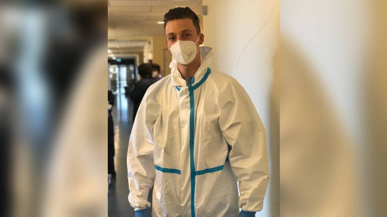 Rick Hoogerbrug is een van de vele ziekenhuismedewerkers die ziek thuiszitten.