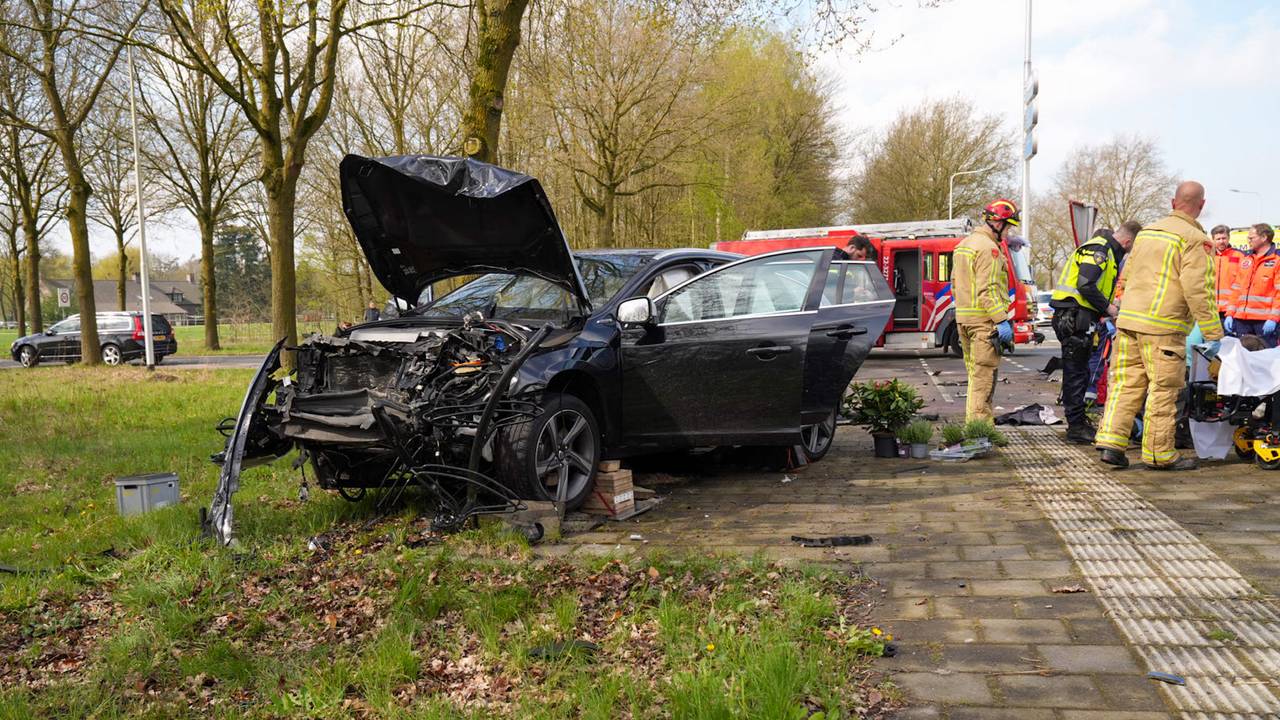 De aanrijding vond plaats op de Deense Hoek in Lieshout (foto: Harrie Grijseels/SQ Vision).