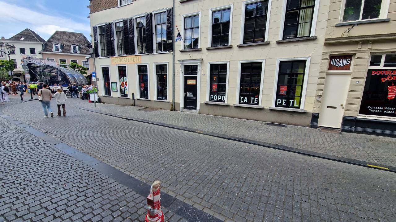 De plek waar de man werd mishandeld (foto: Noël van Hooft).