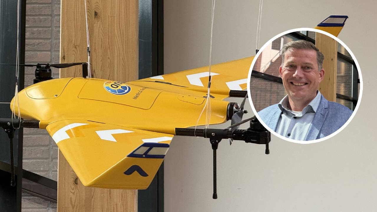 Medische drone van de ANWB en Joost van de Mortel van het JBZ (foto: Megan Hanegraaf).