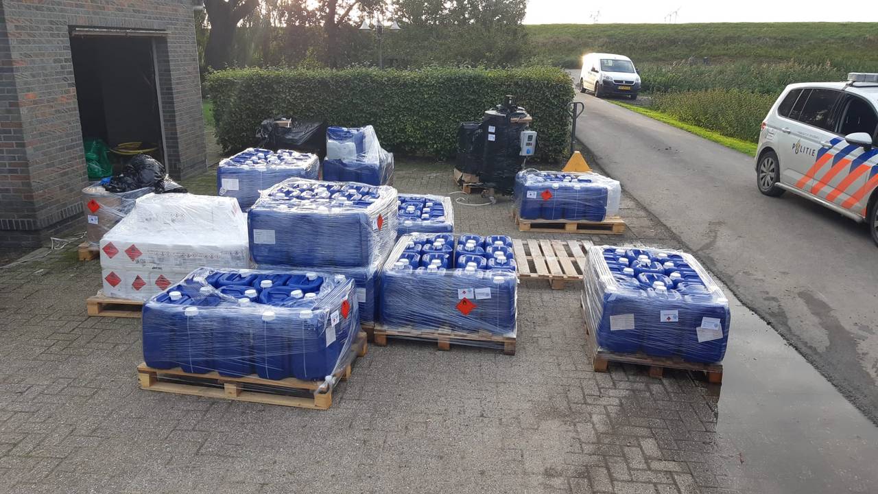 De drugsvondst in Ossendrecht (Foto: politie).