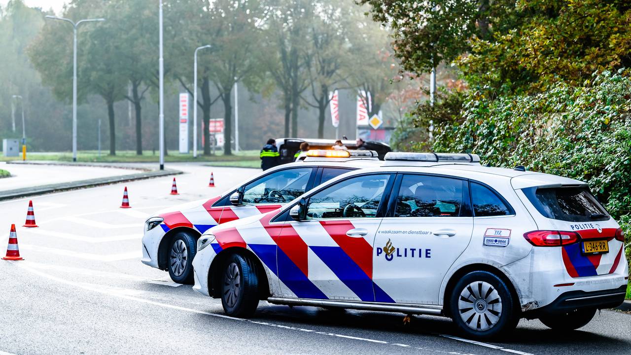 Na het ongeluk in Tilburg werden meerdere hulpverleners opgeroepen (foto: Jack Brekelmans.SQ Vision).
