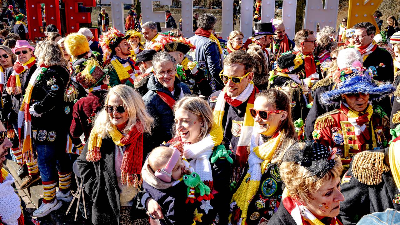 Lekker druk in Oeteldonk (foto: Eye4Images / Marcel van Dorst).