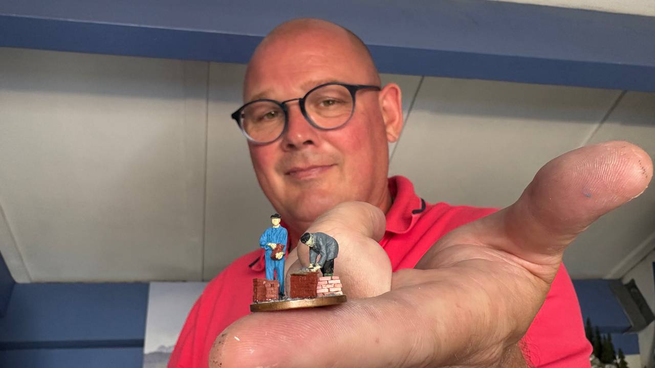 Pielen op de vierkante millimeter, modelbouwer Stefan weet er wel raad mee