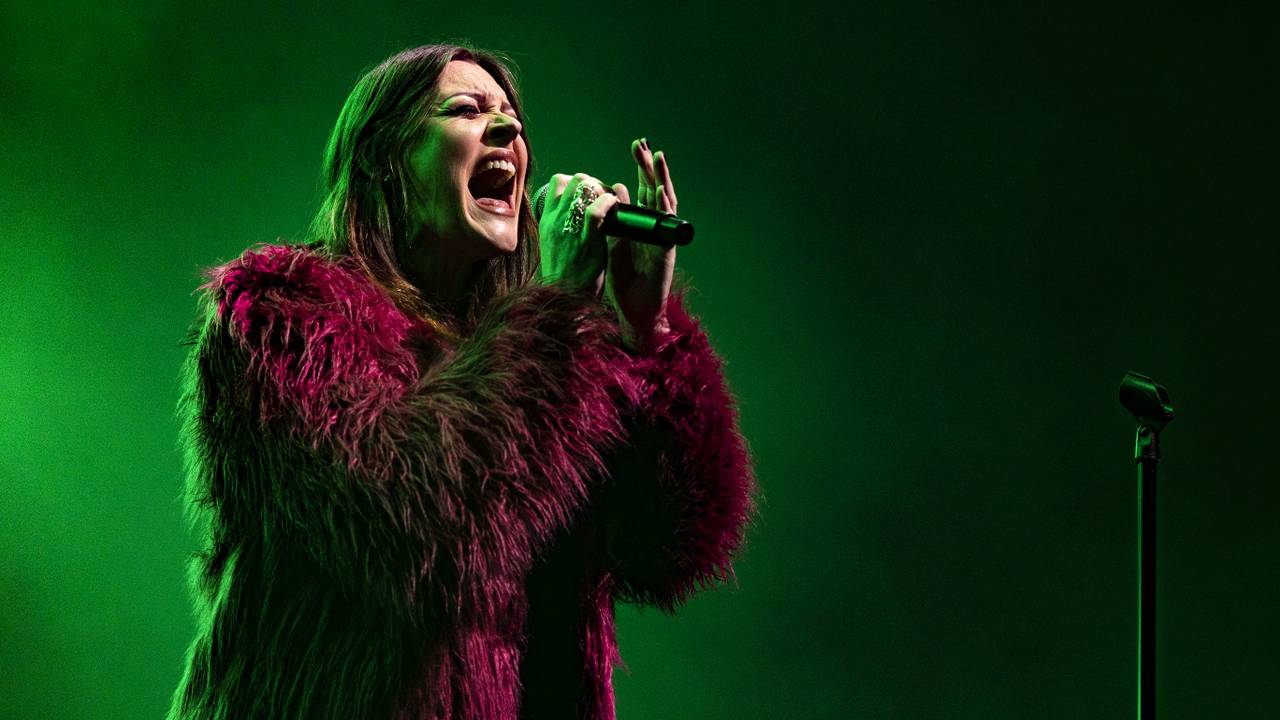 Zangeres Floor Jansen in de AFAS Live (foto: ANP).