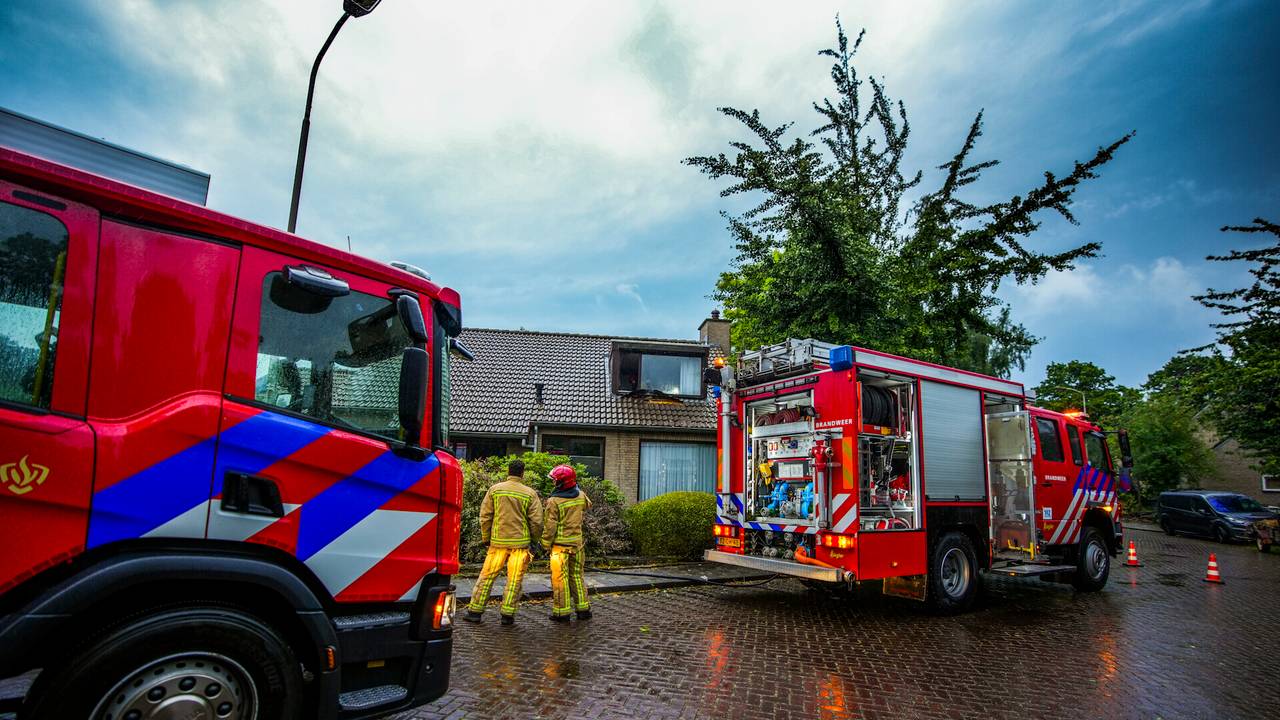 Er werden enkele brandweerwagens ingezet (foto: SQ Vision Mediaprodukties).