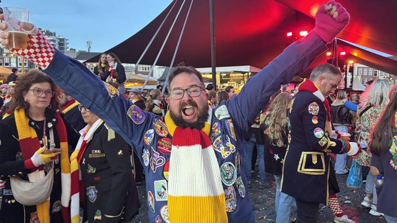 Erwin toen hij hoorde dat hij Carnaval van je leven van dit jaar heeft gewonnen (foto: Thijs den Ouden).
