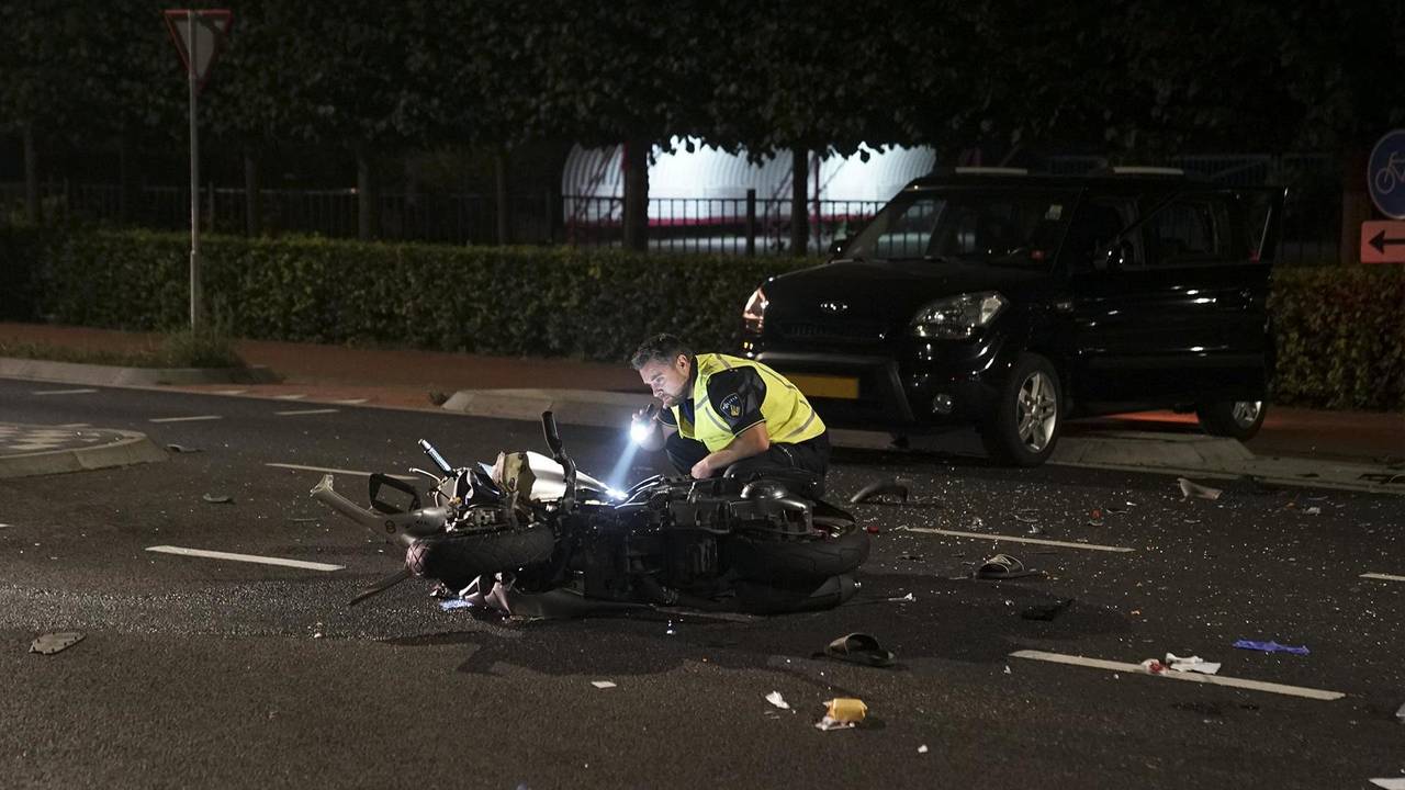 Hoe de aanrijding in Bergeijk kon plaatsvinden, wordt onderzocht (foto: Jozef Bijnen/SQ Vision).