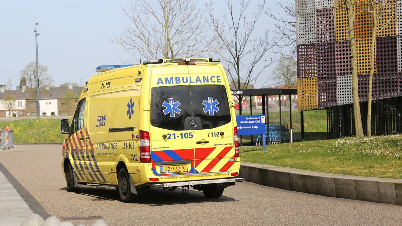 Bromfietser overleden bij ongeluk in Werkendam.