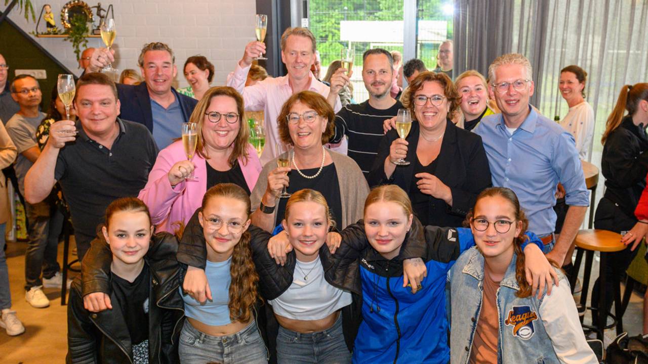 Blije gezichten op de oprichtingsdag van OMC24 (Foto: Henry Janssen).