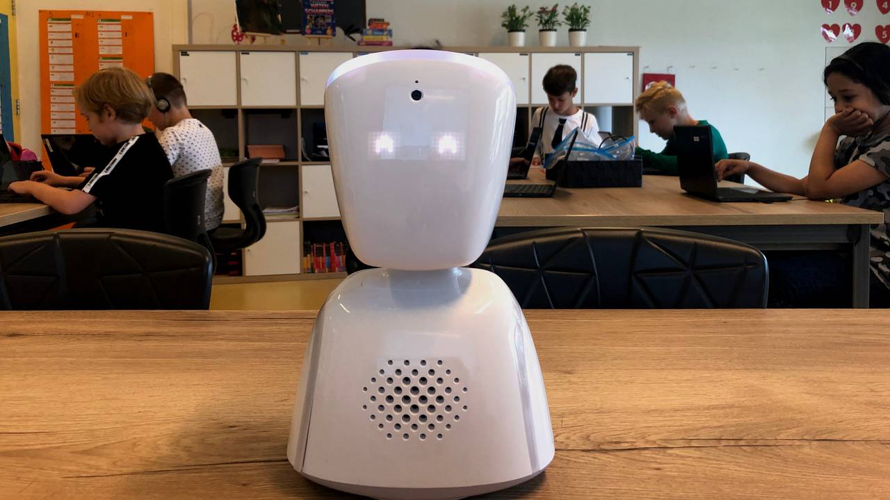 Robot-Emma in de klas (foto: Imke van de Laar).