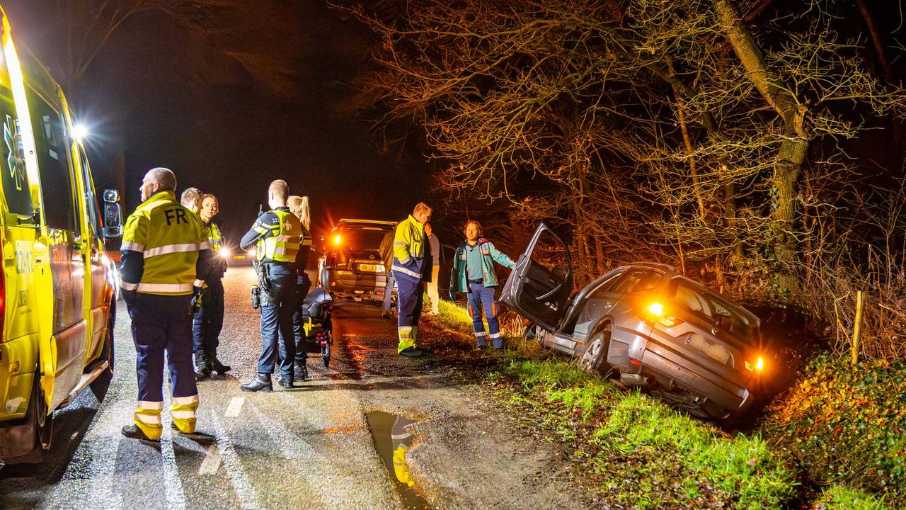Politie en ambulance waren paraat (foto: Harrie Grijseels/SQ Vision).