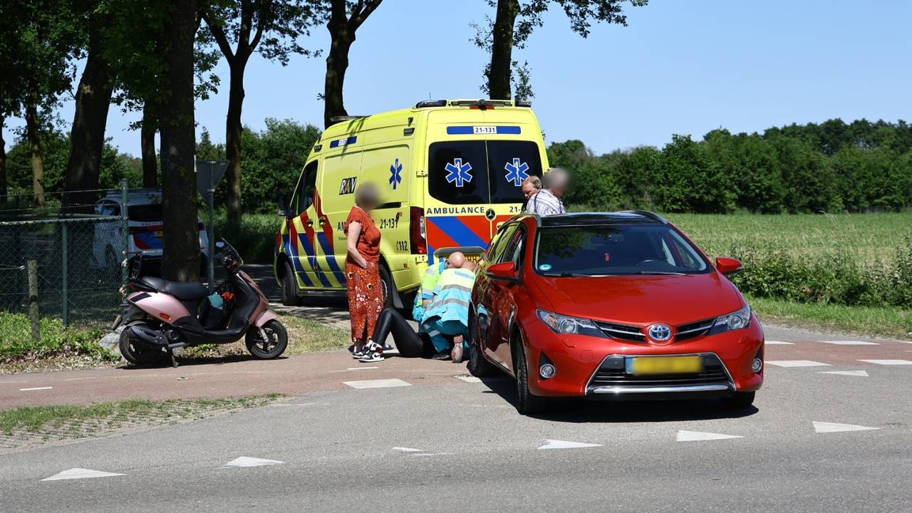 Het ongeluk in Beers gebeurde op de kruising van de Millseweg met de Graafsedijk (foto: SK-Media).