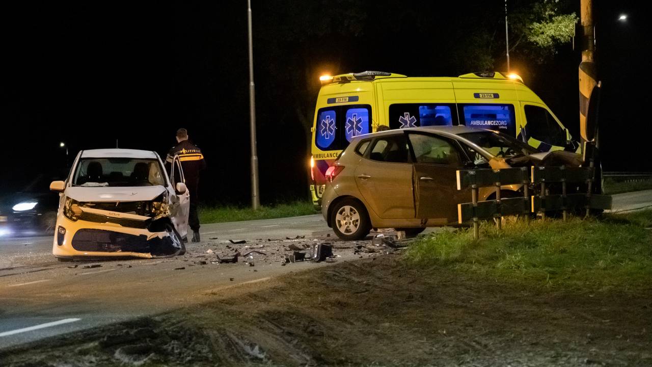 Het ongeluk gebeurde op de Overloonseweg in Vierlingsbeek (foto: Albert Hendriks).