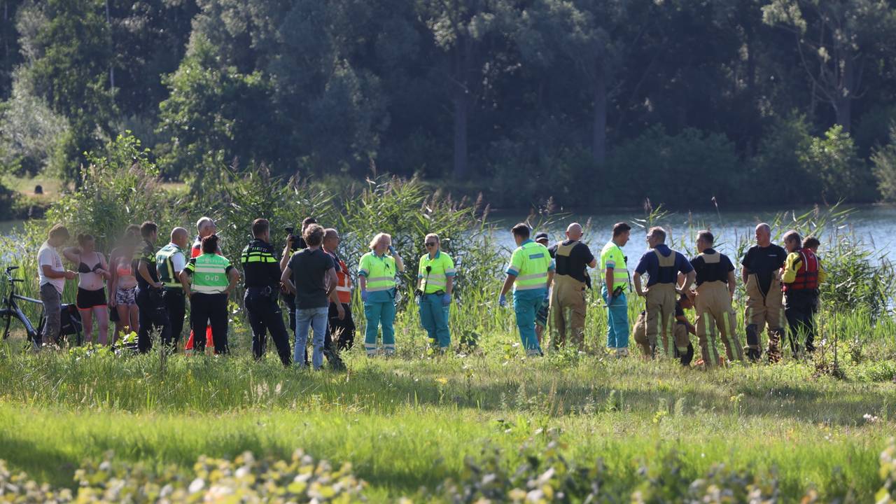 Er wordt gezocht naar de man (foto: Sander van Gils/SQ Vision Produkties).