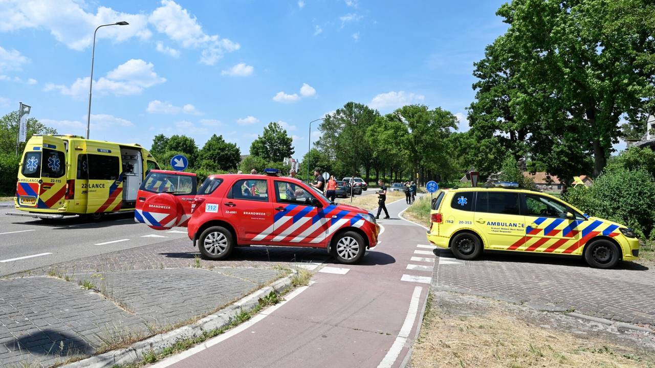 Man (72) Overlijdt Nadat Hij Wordt Geschept Door Auto Op N269 - Omroep ...