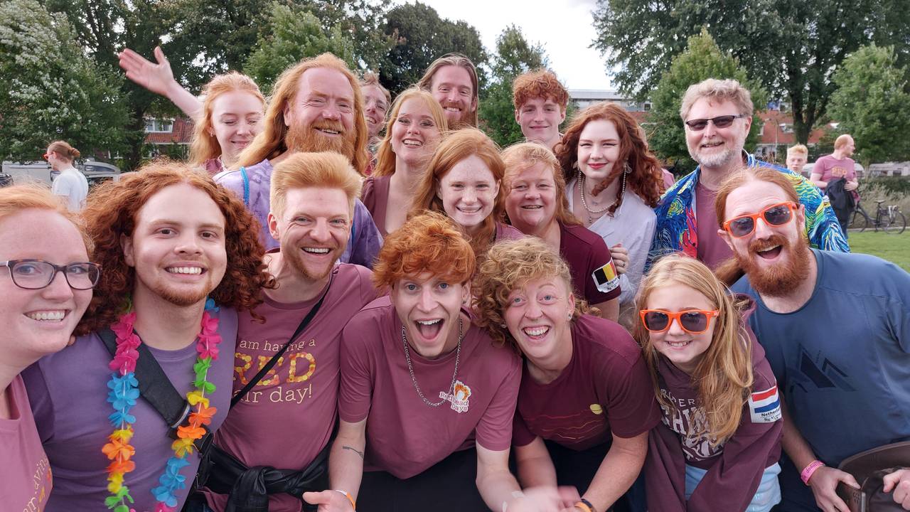 Redhead Days Festival Youtube Star Peet Montzingo Joins Hundreds Of Redheads From Around The 