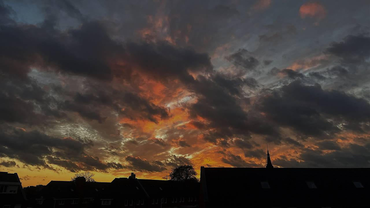 Einde van de dag in Tilburg. (Foto: Demi Weidinger)