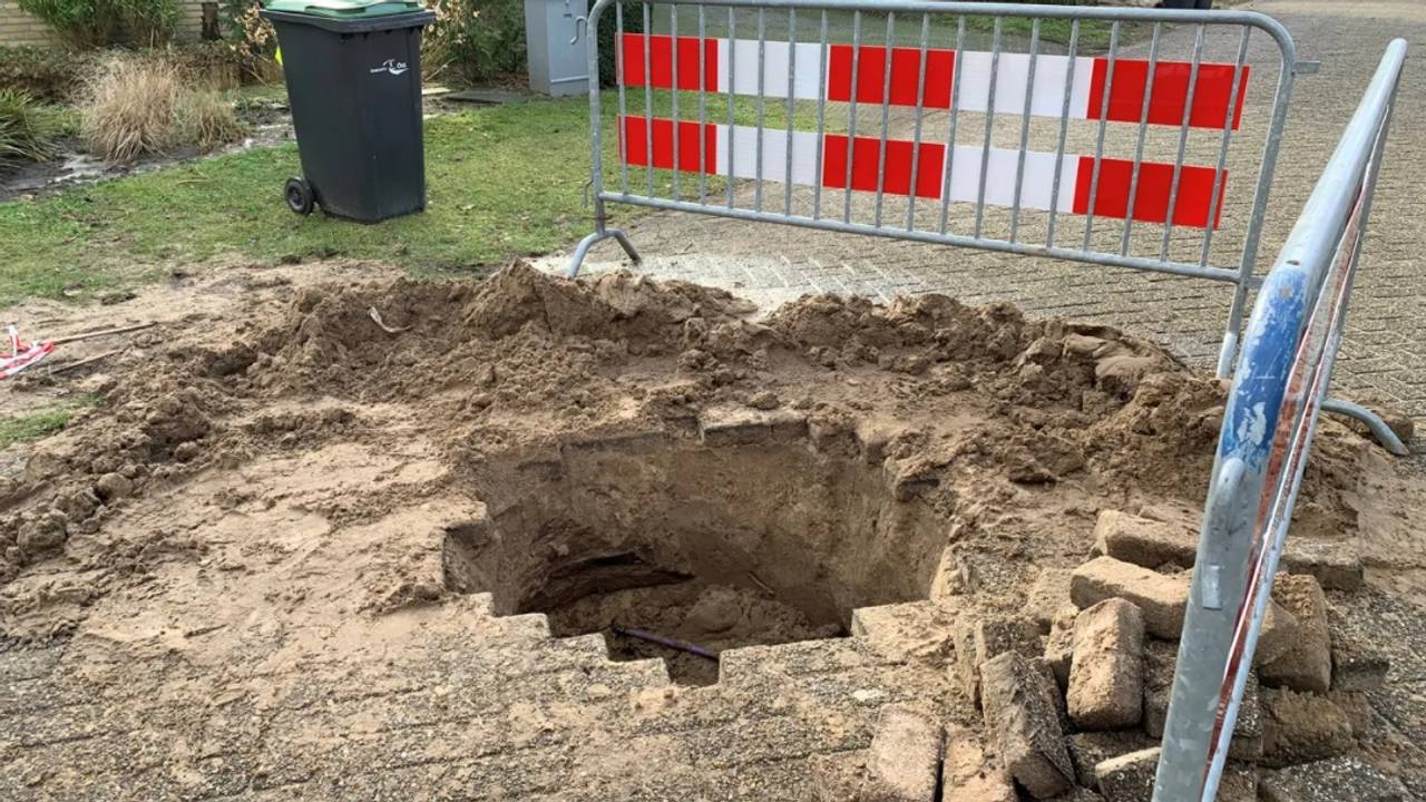 Sinkhole in Oss (foto: DTV Nieuws).