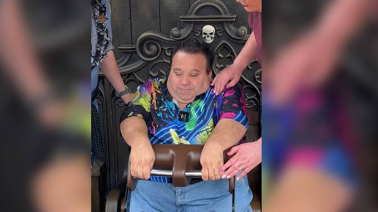 Dennie in de Danse Macabre (Foto Facebook: PowNed).