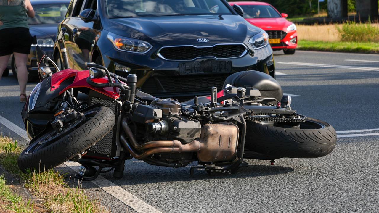 Nouvelles du 112 : Balades en voiture à l’arrière d’une moto • Tombe de chien dans une réserve naturelle