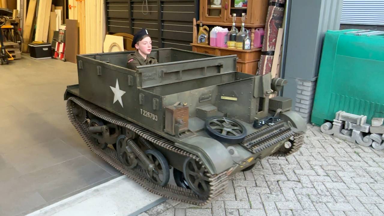 Thieme Sanders gaat met zijn skeltertank op pad.