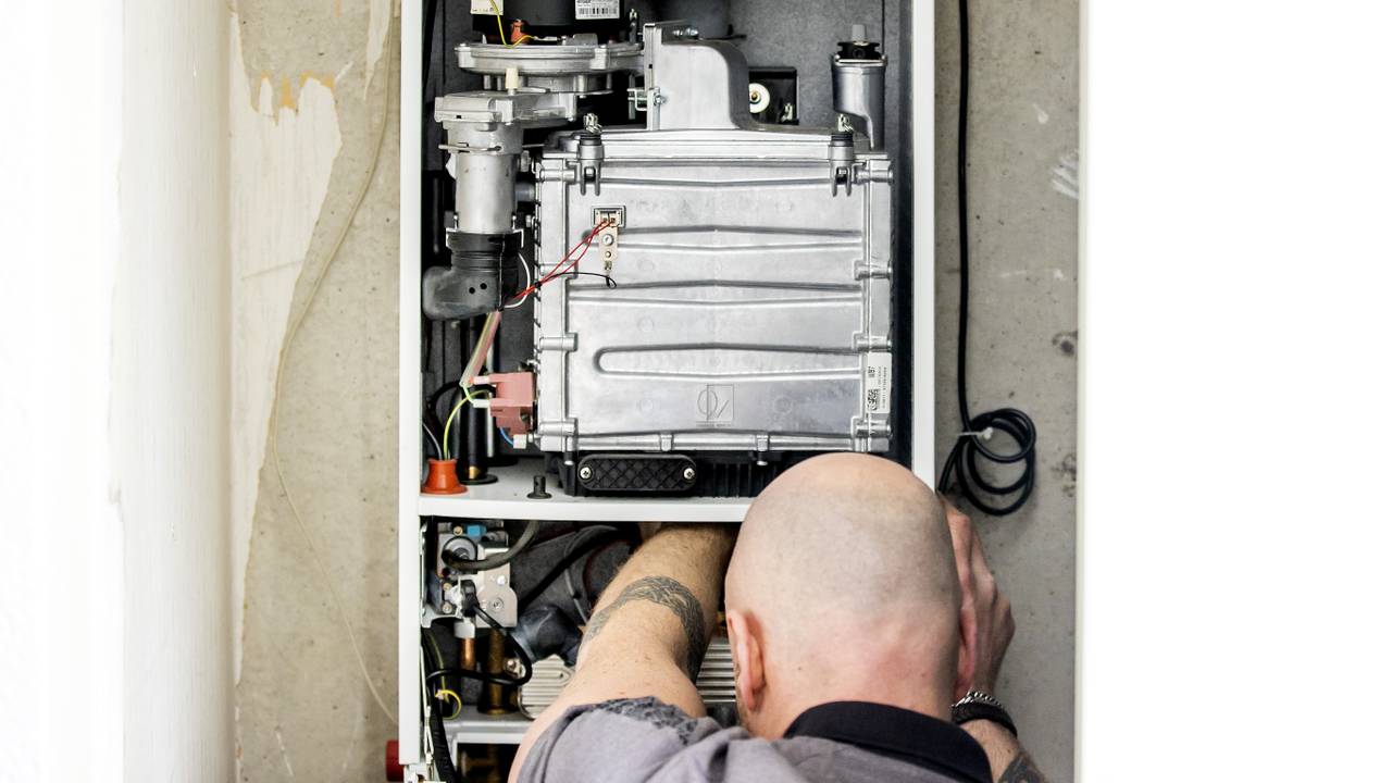 Monteurs van cv-ketels hebben het enorm druk (archieffoto: ANP)