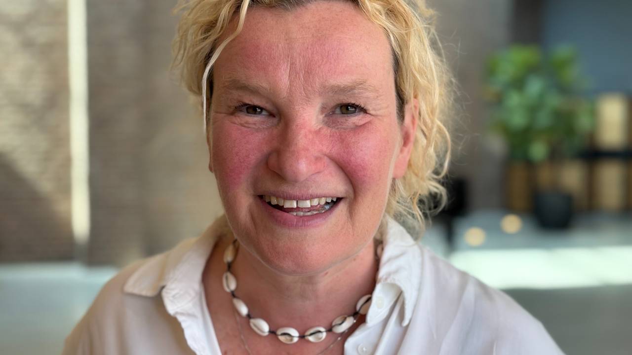 Theatermaker Minou Bosua (foto: Alice van der Plas).