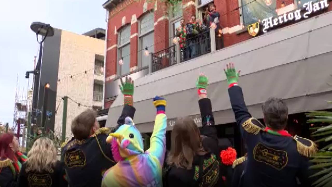 CV De Sleuteldraaiers vieren feest in Kruikenstad (Beeld: Omroep Brabant).