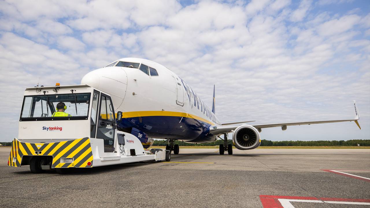 Skytanking verzorgt de grondafhandeling voor Ryanair op Eindhoven Airport (foto: Eindhoven Airport).