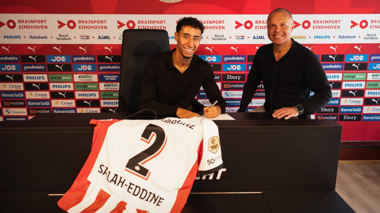 Anass Salah-Eddine en technisch directeur Earnest Stewart.