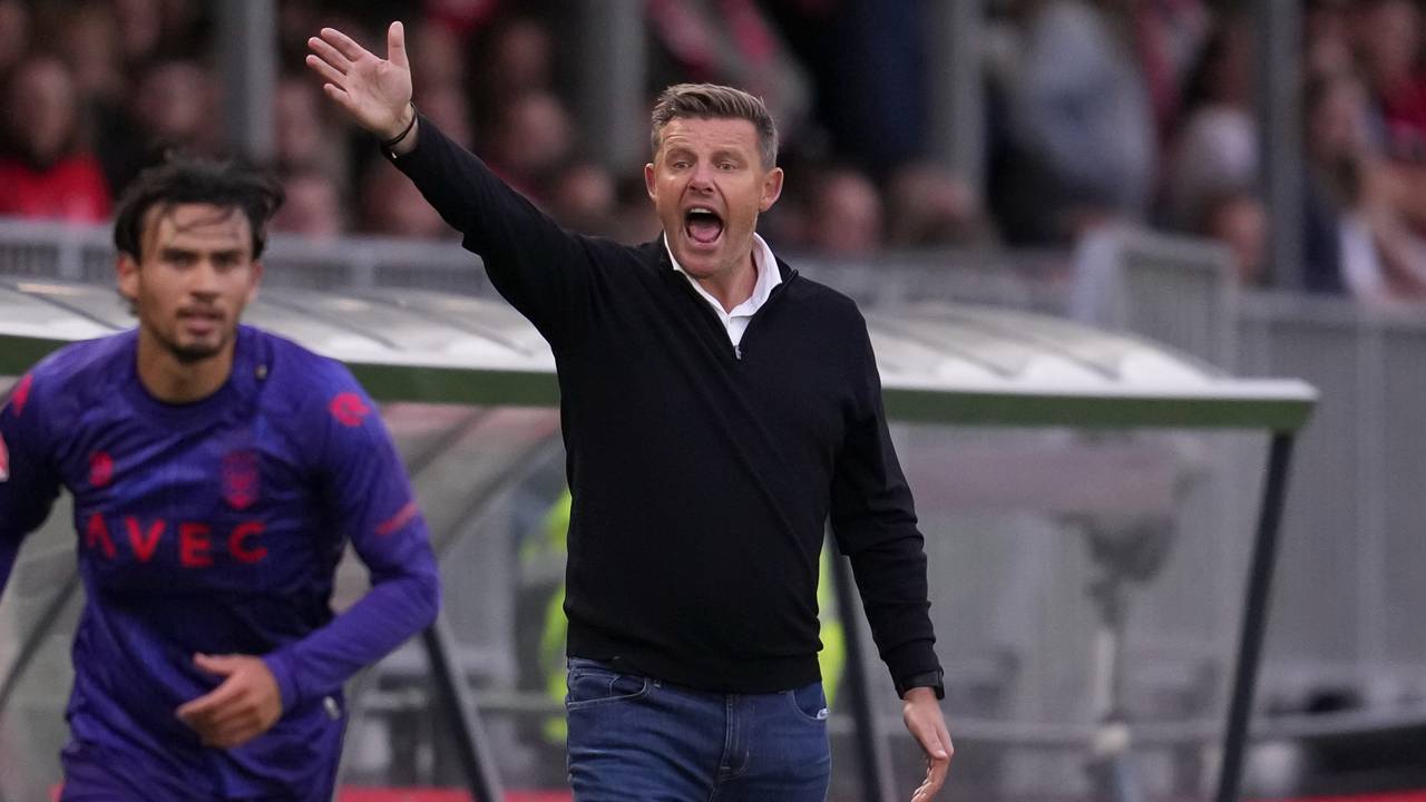 John Stegeman, trainer van Willem II (foto: Orange Pictures).