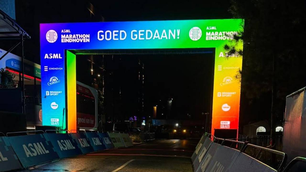 Vanmorgen vroeg in Eindhoven, stilte voor de storm (foto: Nynke Cuperus).
