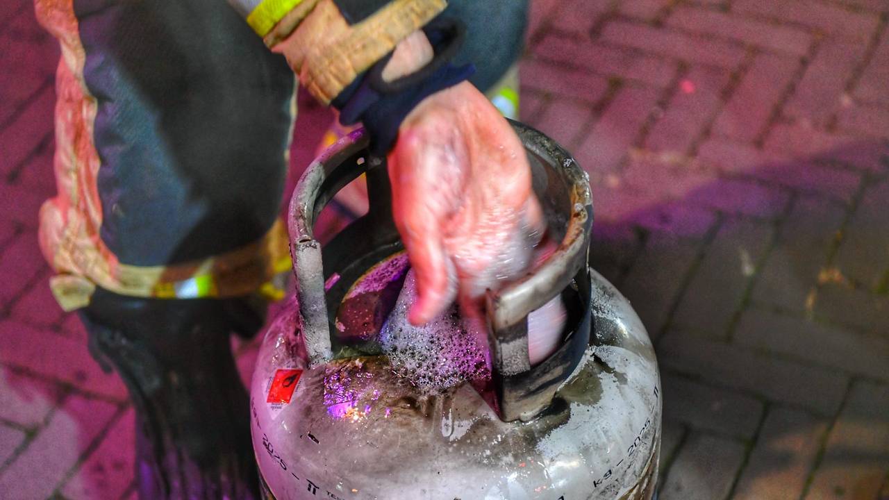 Gasbrander vat vlam (foto: Rico Vogels/SQ Vision).