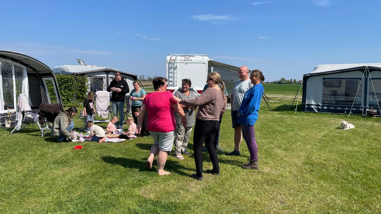 Het is druk op de boerderijcamping in Heijningen (Foto: Omroep Brabant)