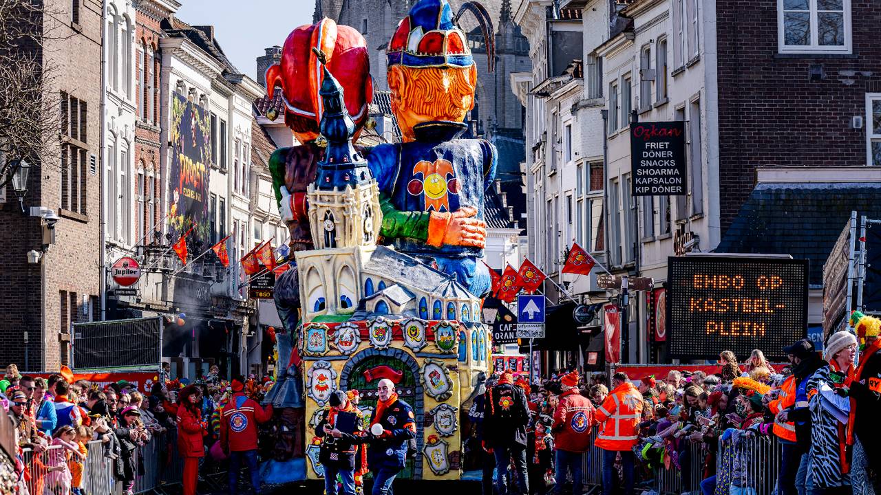 De optocht in Kielegat is in volle gang (foto: Eye4Images).